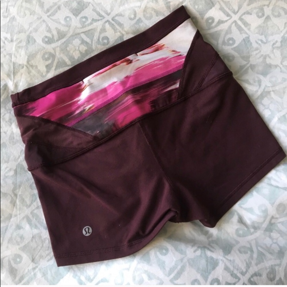 Lululemon booty shorts!